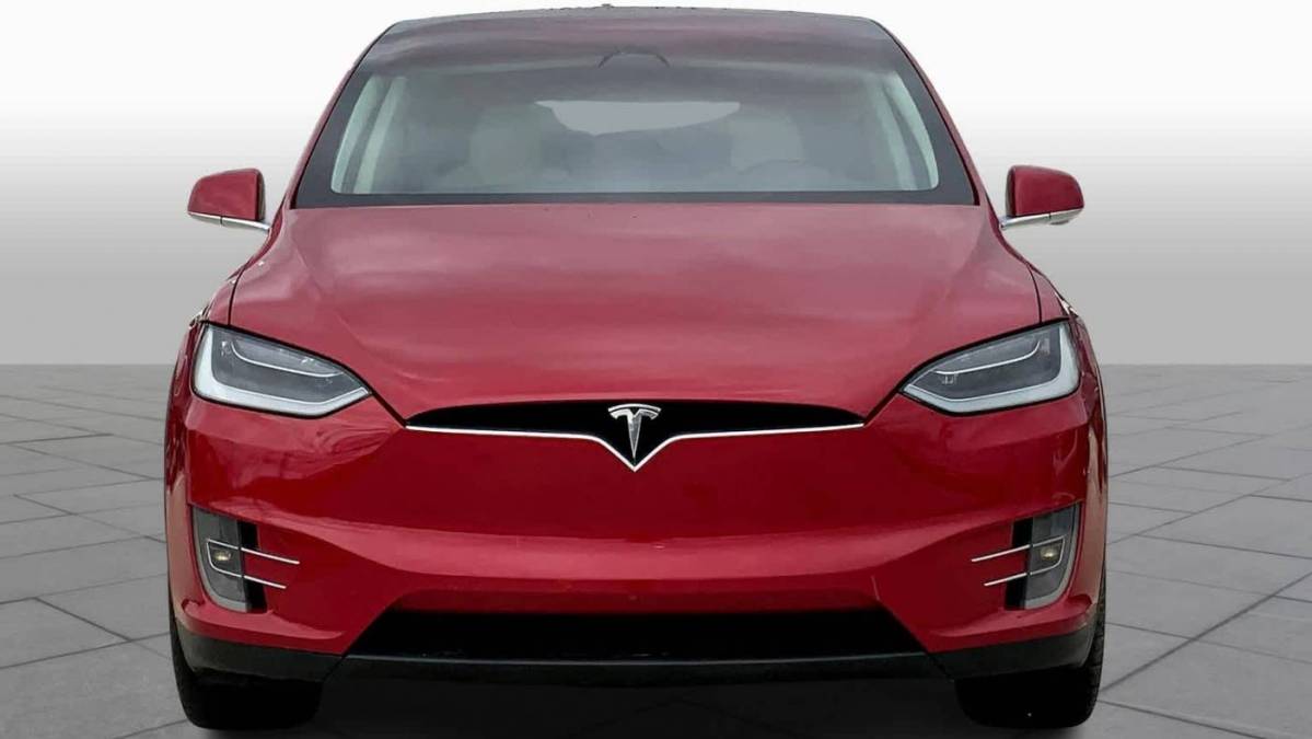 2018 Tesla Model X 5YJXCAE21JF129776