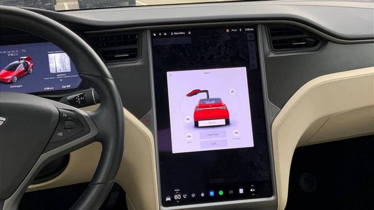 2018 Tesla Model X 5YJXCAE21JF129776