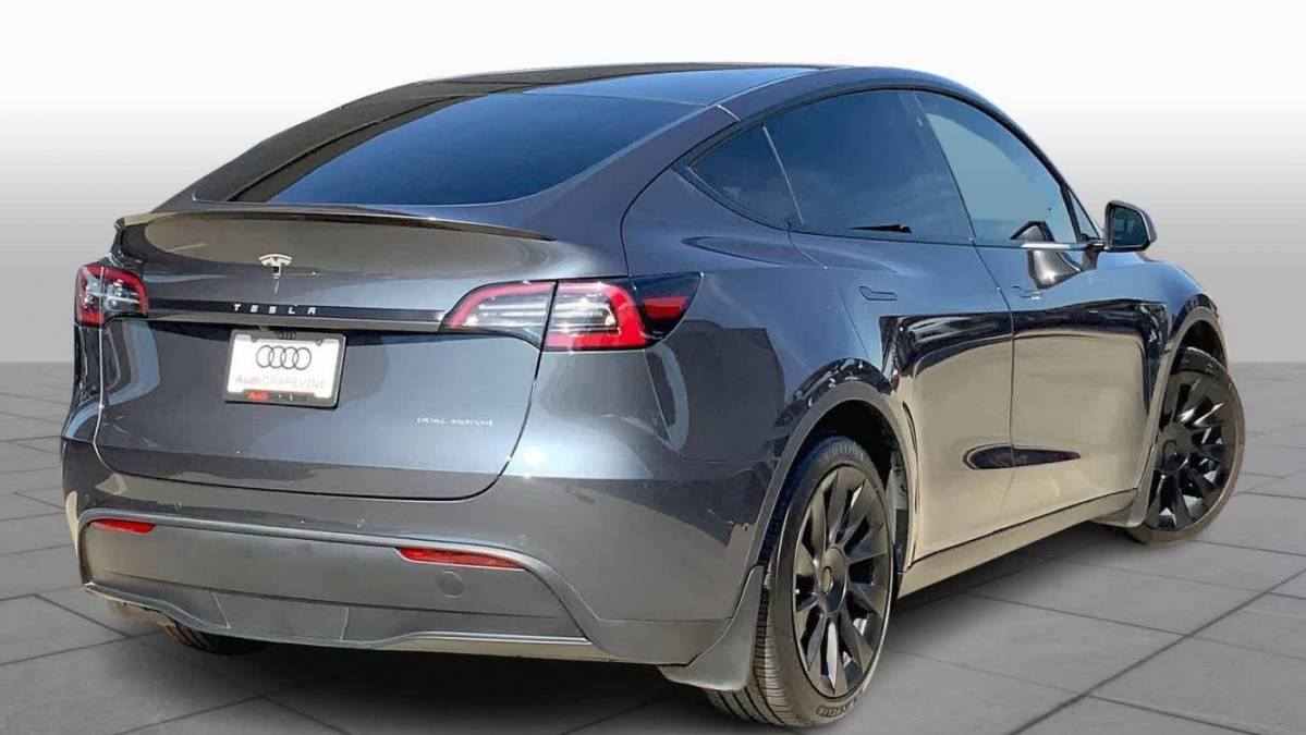 2020 Tesla Model Y 5YJYGDEE9LF029416