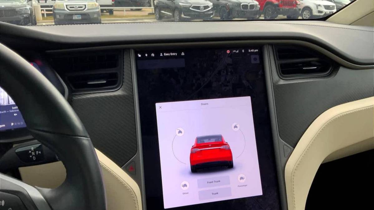 2018 Tesla Model X 5YJXCAE21JF129776