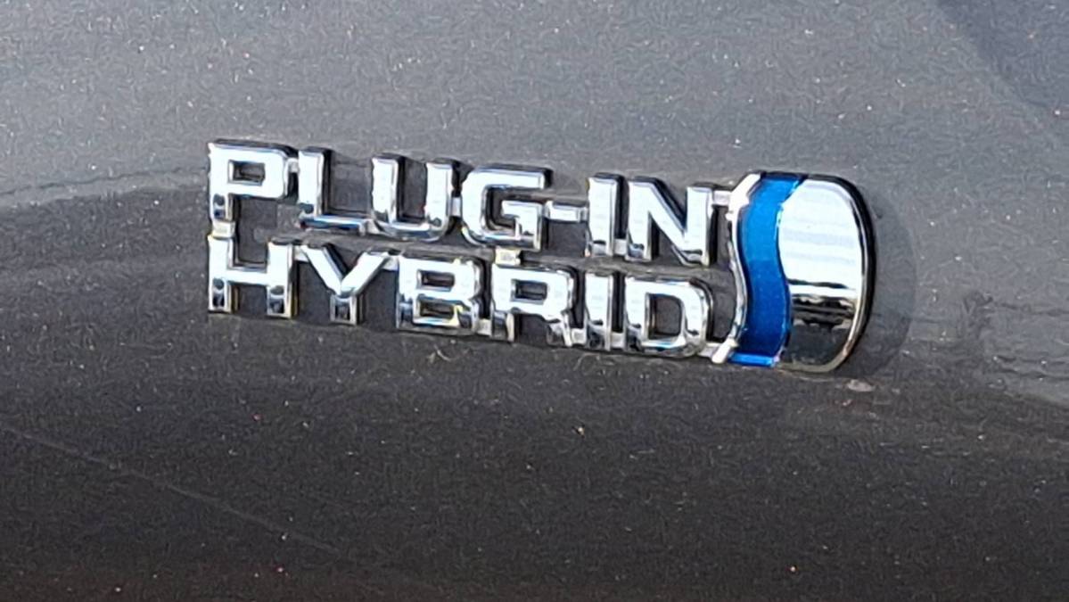 2018 Toyota Prius Prime JTDKARFP7J3101891