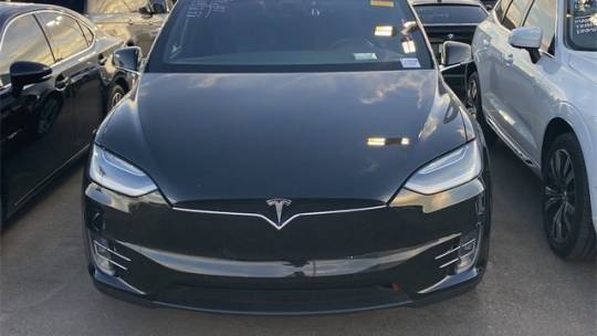 2018 Tesla Model X 5YJXCDE24JF102220