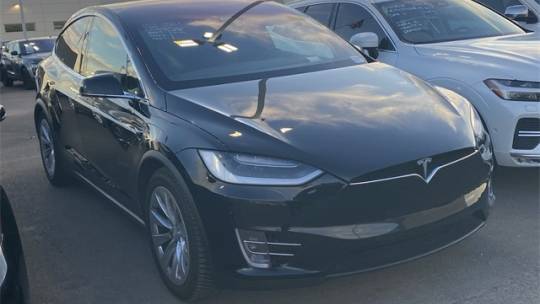 2018 Tesla Model X 5YJXCDE24JF102220