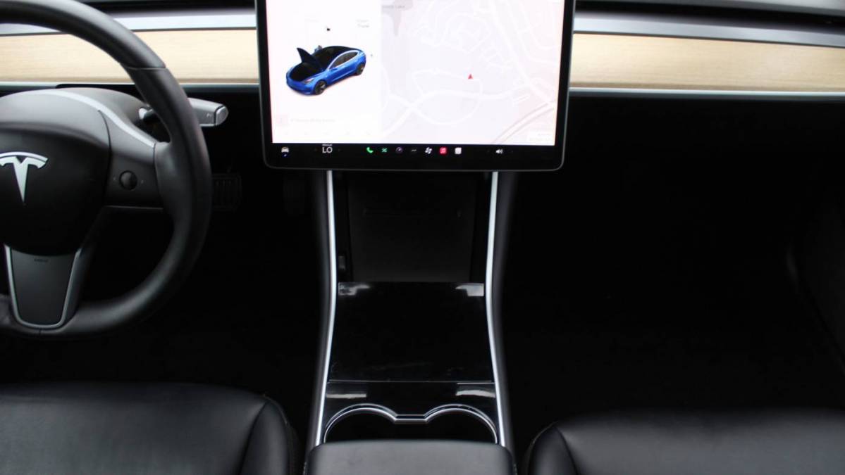 2020 Tesla Model 3 5YJ3E1EB8LF636220