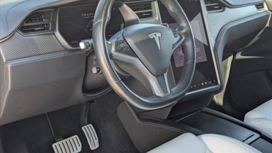 2020 Tesla Model X 5YJXCDE48LF299929