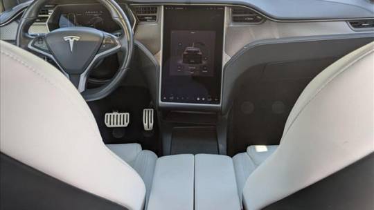 2020 Tesla Model X 5YJXCDE48LF299929