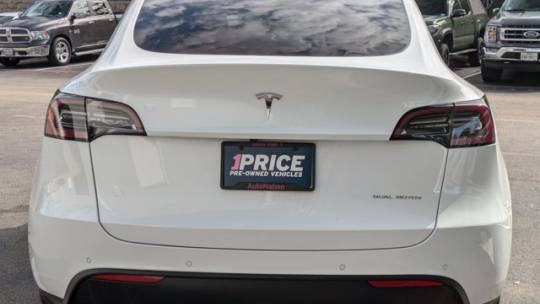 2020 Tesla Model Y 5YJYGDEE8LF033263