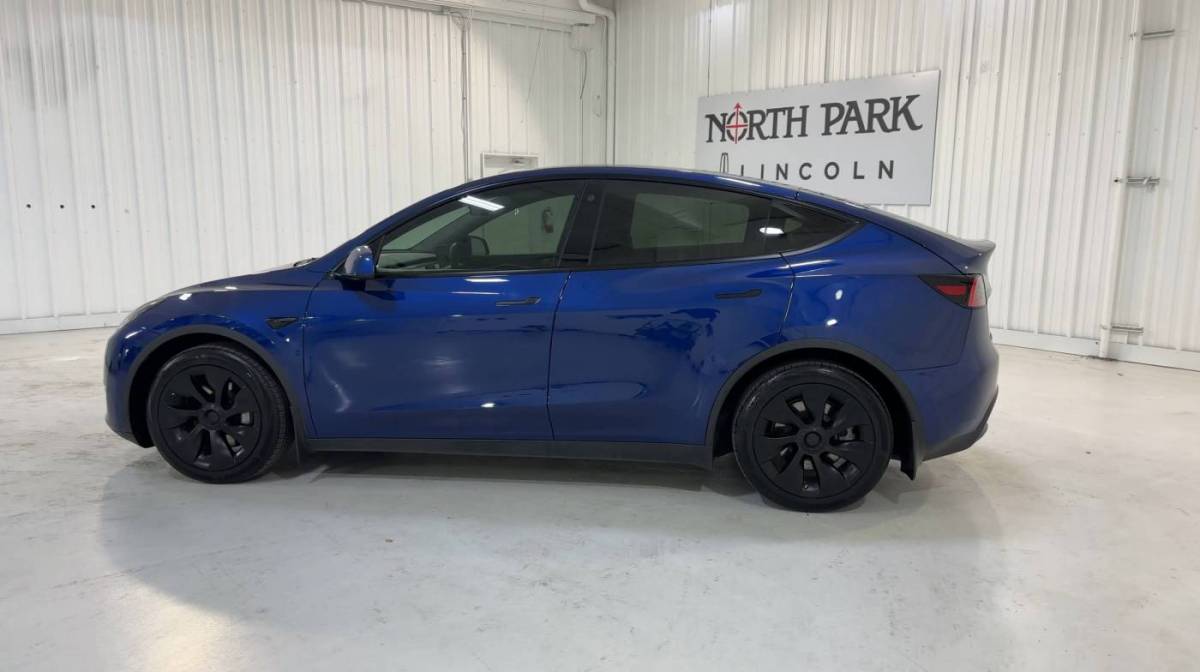 2021 Tesla Model Y 5YJYGDEE9MF094509