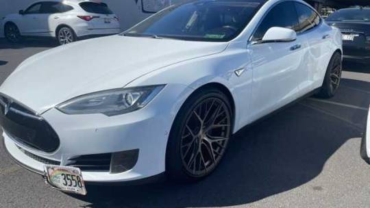 2015 Tesla Model S 5YJSA1S24FF095327