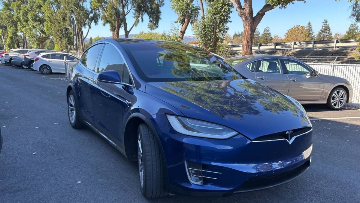 2016 Tesla Model X 5YJXCDE26GF026430