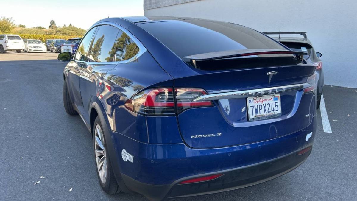 2016 Tesla Model X 5YJXCDE26GF026430