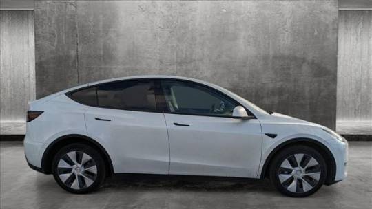 2020 Tesla Model Y 5YJYGDEE0LF009605