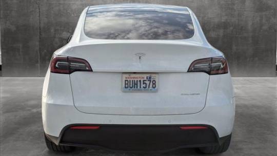 2020 Tesla Model Y 5YJYGDEE0LF009605