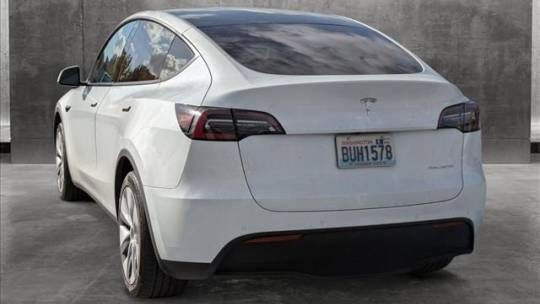 2020 Tesla Model Y 5YJYGDEE0LF009605