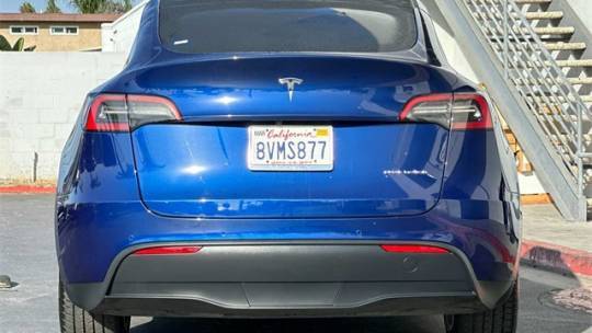 2021 Tesla Model Y 5YJYGDEE0MF157304