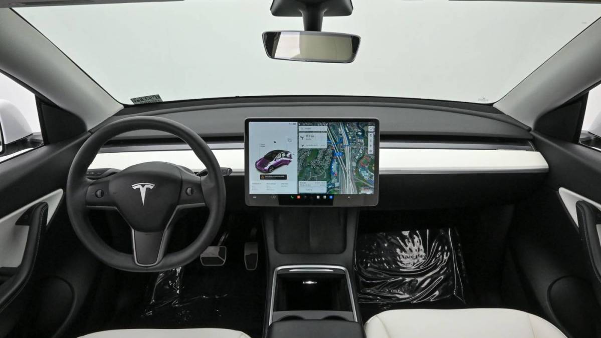 2021 Tesla Model Y 5YJYGDEE1MF161846