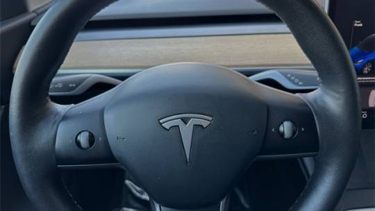 2021 Tesla Model Y 5YJYGDEE0MF157304