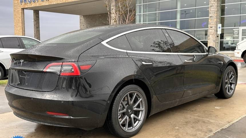 2018 Tesla Model 3 5YJ3E1EA8JF075781