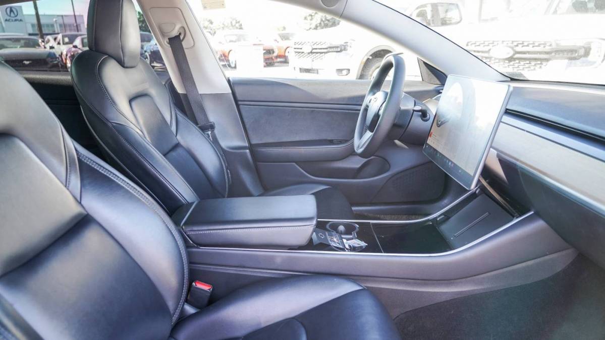 2019 Tesla Model 3 5YJ3E1EA8KF472621