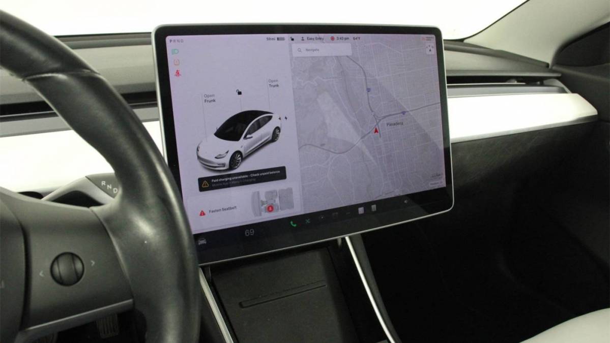 2018 Tesla Model 3 5YJ3E1EB4JF112284