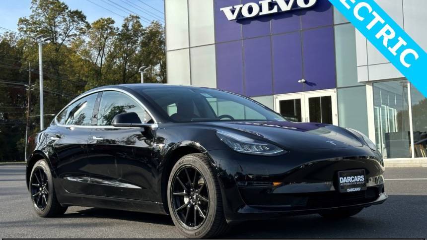 2018 Tesla Model 3 5YJ3E1EA8JF058298