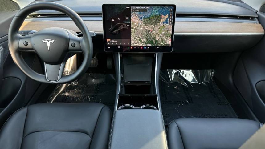 2018 Tesla Model 3 5YJ3E1EA8JF058298