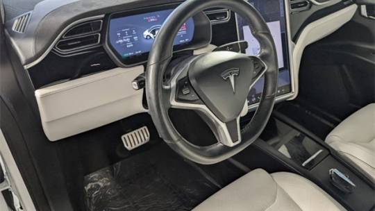 2016 Tesla Model X 5YJXCBE45GF001167