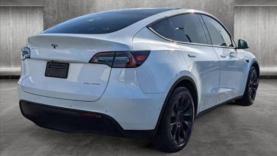 2021 Tesla Model Y 5YJYGDEE1MF233550