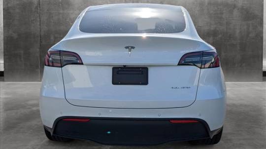 2021 Tesla Model Y 5YJYGDEE1MF233550