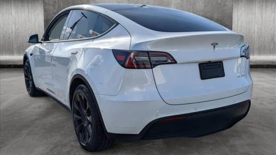 2021 Tesla Model Y 5YJYGDEE1MF233550