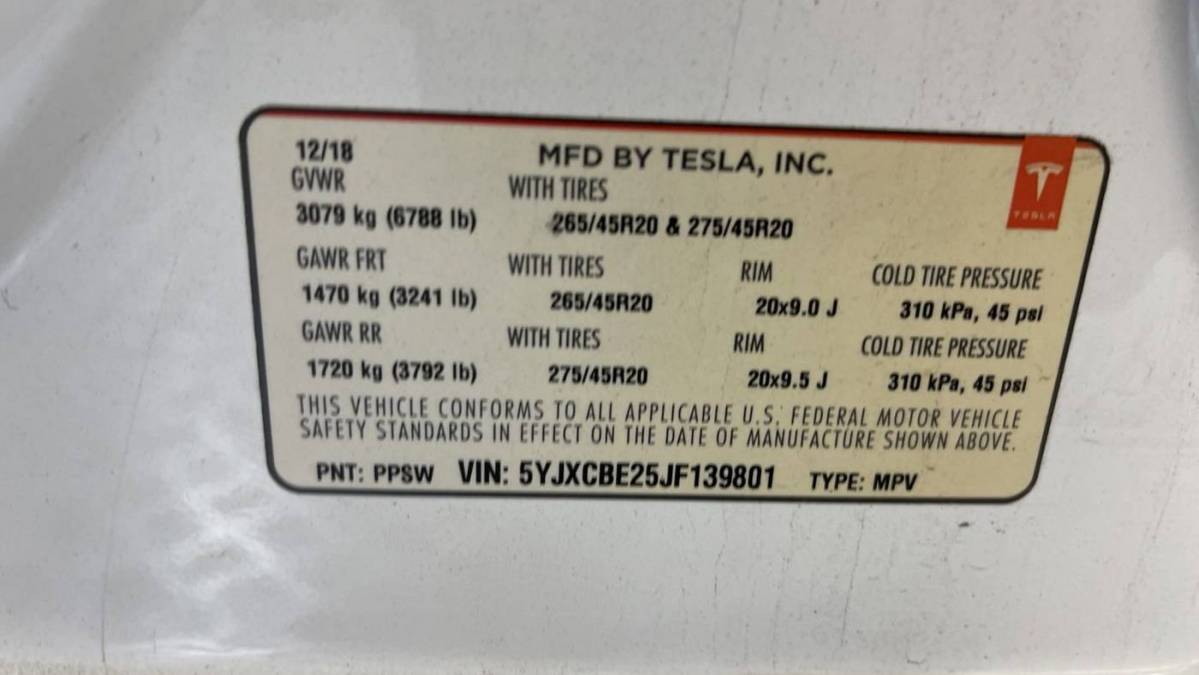 2018 Tesla Model X 5YJXCBE25JF139801