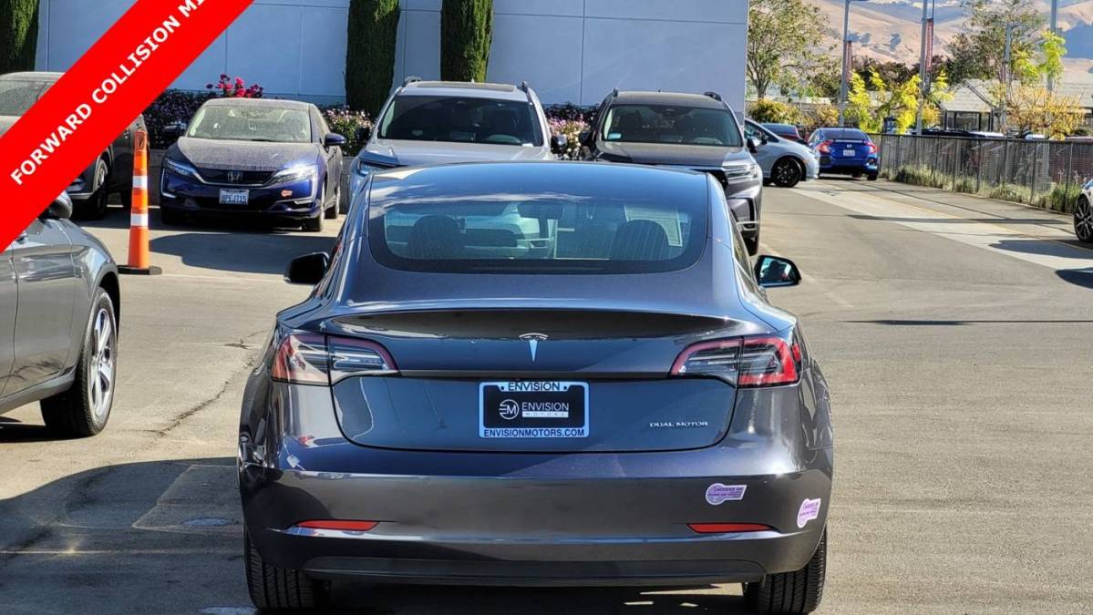 2018 Tesla Model 3 5YJ3E1EB2JF185069