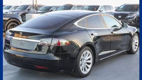 2017 Tesla Model S 5YJSA1E19HF209652