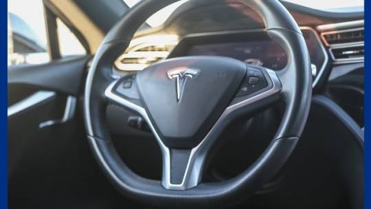 2017 Tesla Model S 5YJSA1E19HF209652