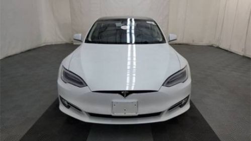 2019 Tesla Model S 5YJSA1E23KF330578