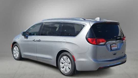 2018 Chrysler Pacifica Hybrid 2C4RC1N74JR169682