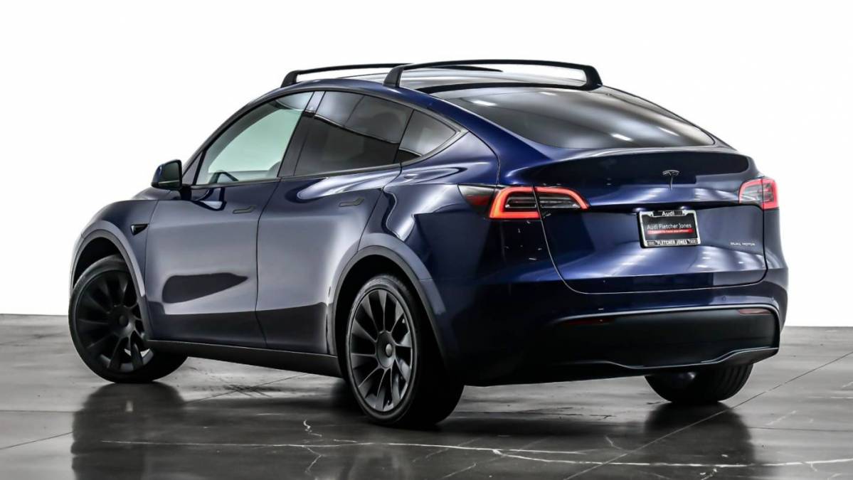 2020 Tesla Model Y 5YJYGDEE9LF021820