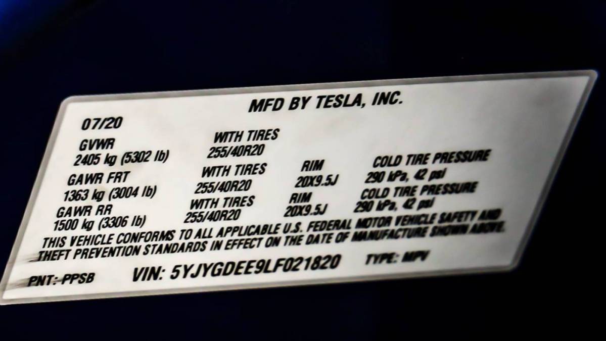 2020 Tesla Model Y 5YJYGDEE9LF021820