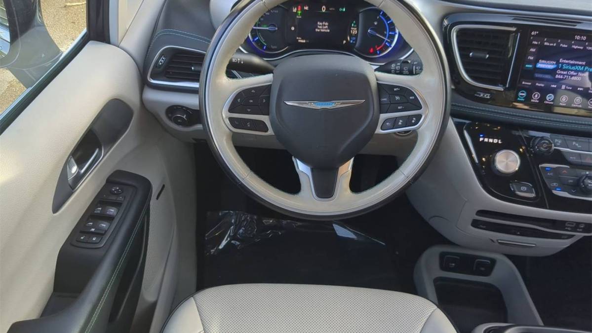 2018 Chrysler Pacifica Hybrid 2C4RC1N76JR159168