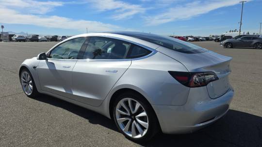 2018 Tesla Model 3 5YJ3E1EA4JF098460