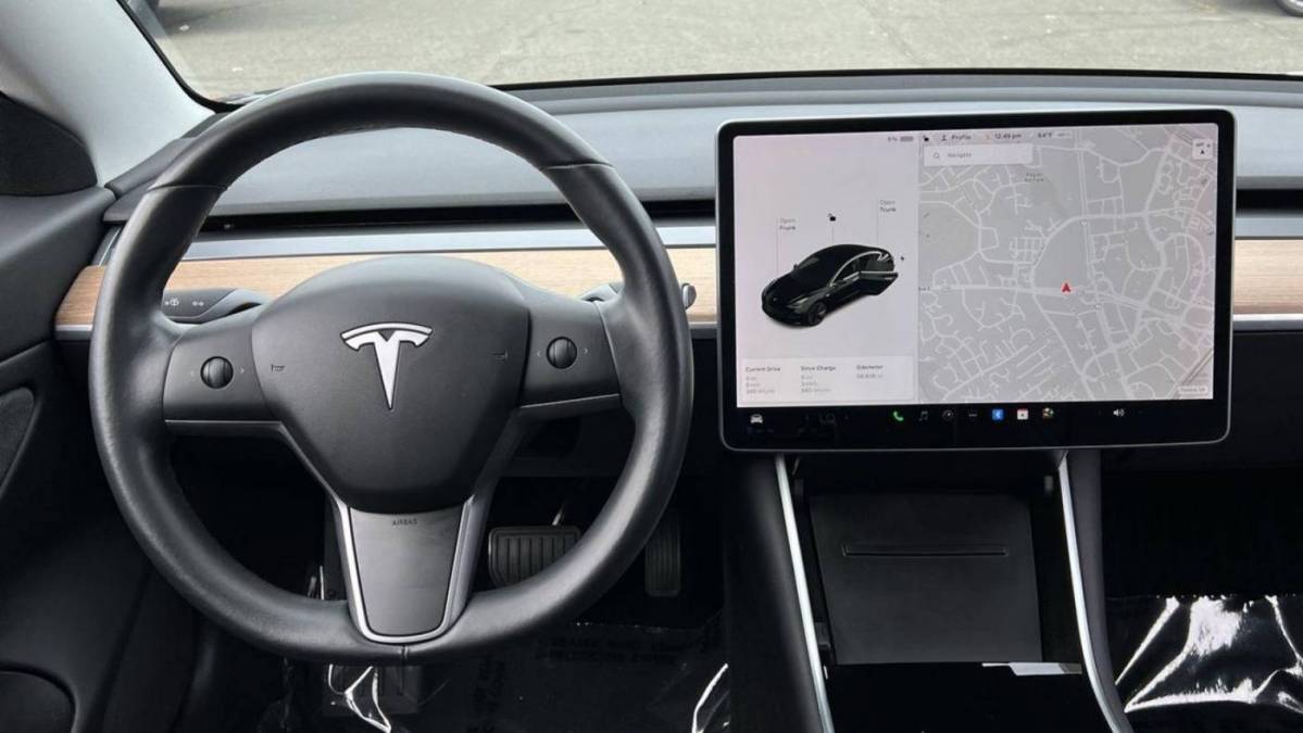 2019 Tesla Model 3 5YJ3E1EAXKF399283