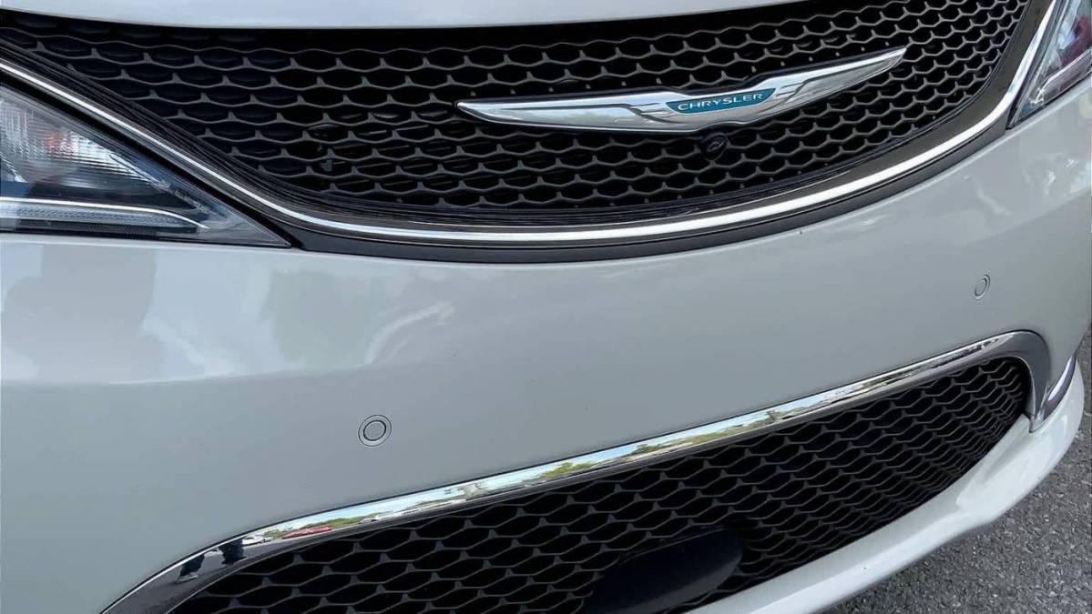 2020 Chrysler Pacifica Hybrid 2C4RC1N73LR243693