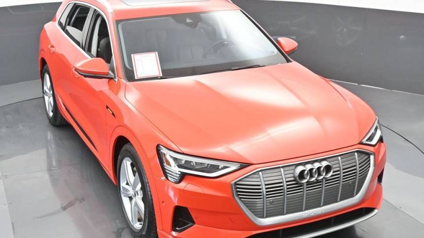 2019 Audi e-tron WA1LAAGE2KB013206