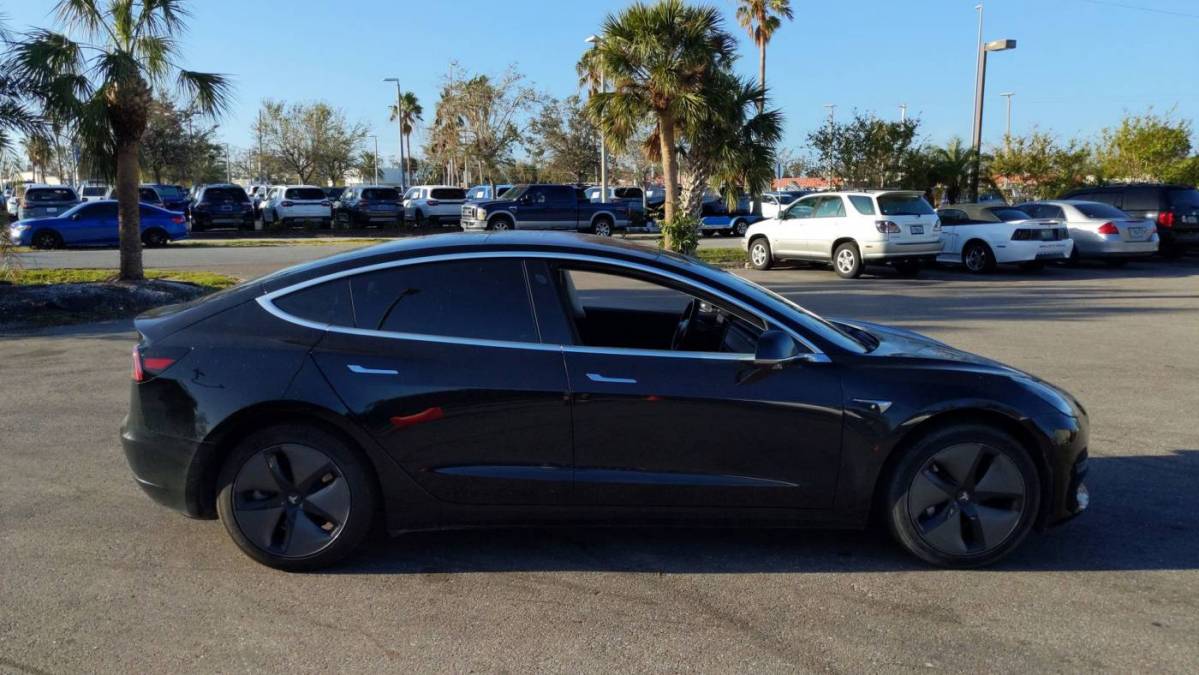 2019 Tesla Model 3 5YJ3E1EA6KF193281