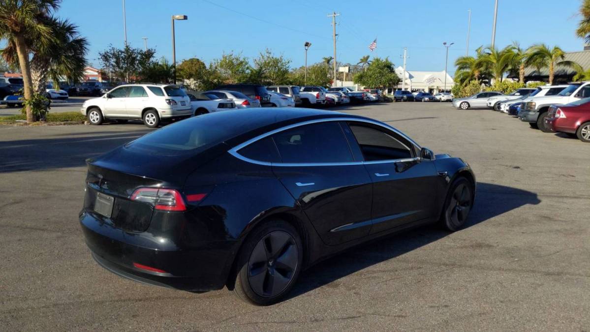 2019 Tesla Model 3 5YJ3E1EA6KF193281