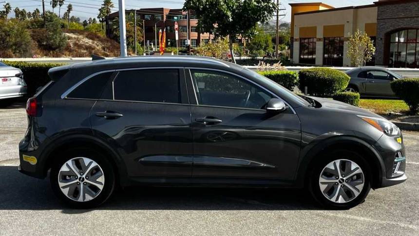 2022 Kia NIRO EV KNDCC3LG9N5137429