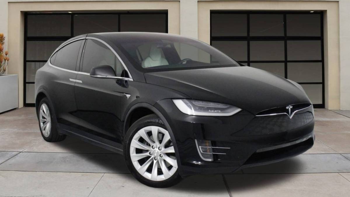 2019 Tesla Model X 5YJXCDE22KF180688