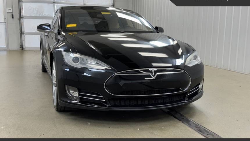 2013 Tesla Model S 5YJSA1DP6DFP08859