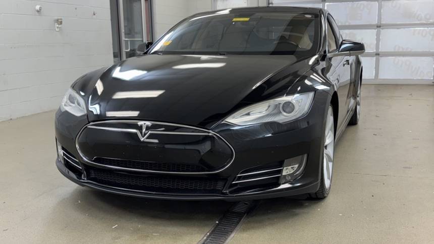 2013 Tesla Model S 5YJSA1DP6DFP08859