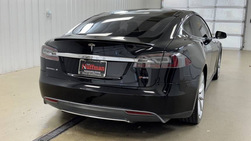 2013 Tesla Model S 5YJSA1DP6DFP08859